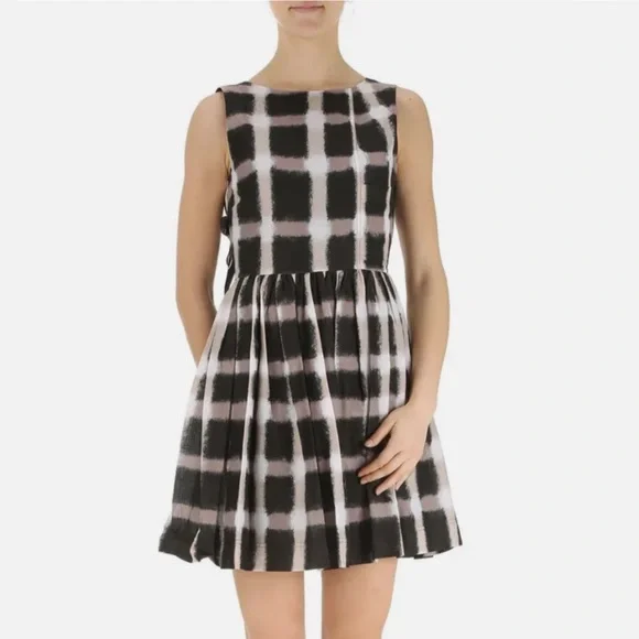 marc jacobs pleated dress True Thompson